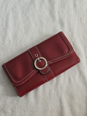 Red Women's  Wallet with Silver Ring Accent